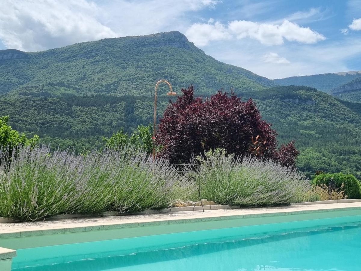 Bed and Breakfast Mas Tulipe De Soie Bevons Esterno foto
