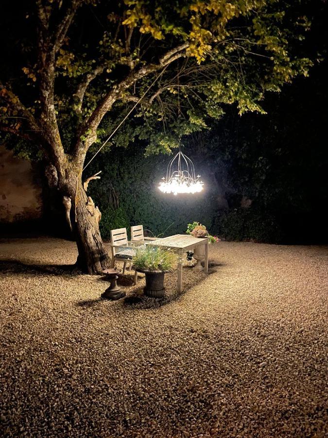 Bed and Breakfast Mas Tulipe De Soie Bevons Esterno foto