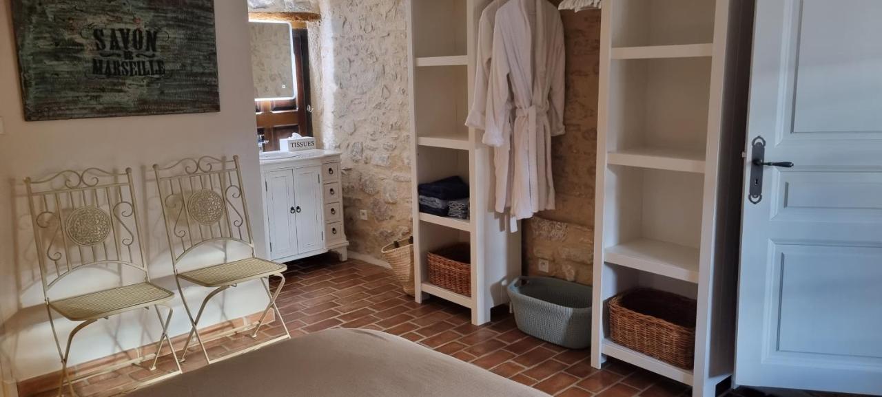 Bed and Breakfast Mas Tulipe De Soie Bevons Esterno foto