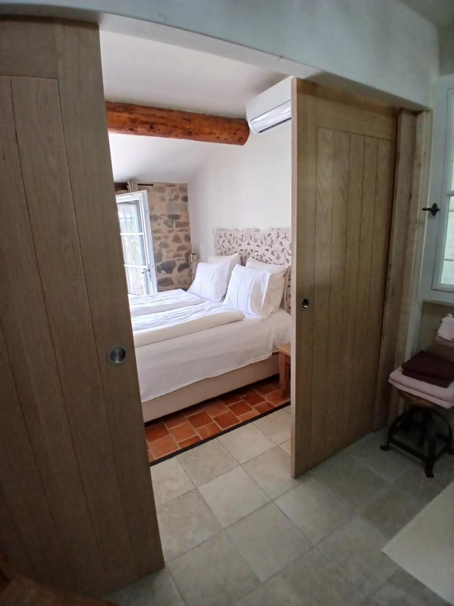Bed and Breakfast Mas Tulipe De Soie Bevons Esterno foto